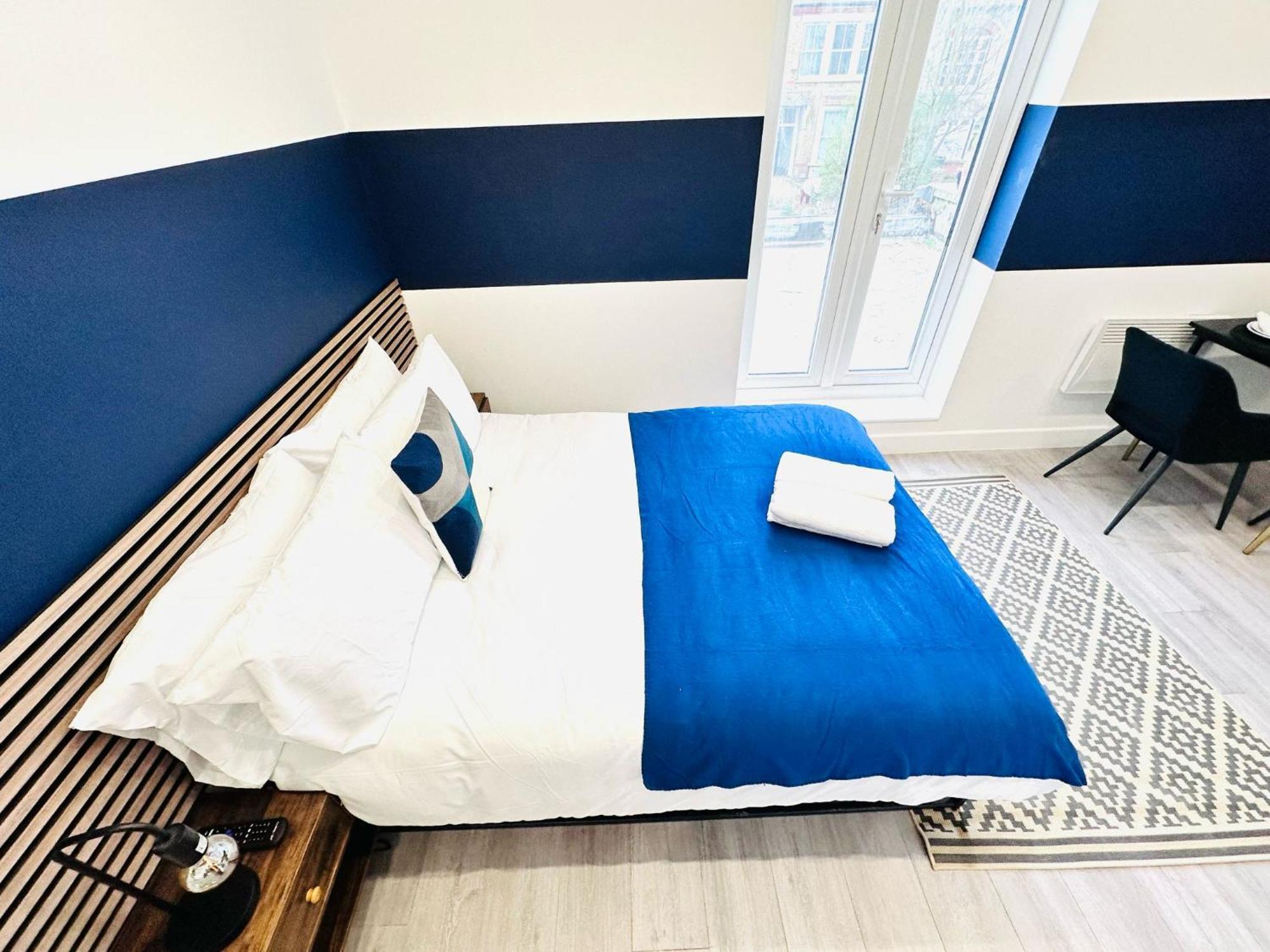 High Standard Central Studios Perfect For Tourists! Лондон Экстерьер фото