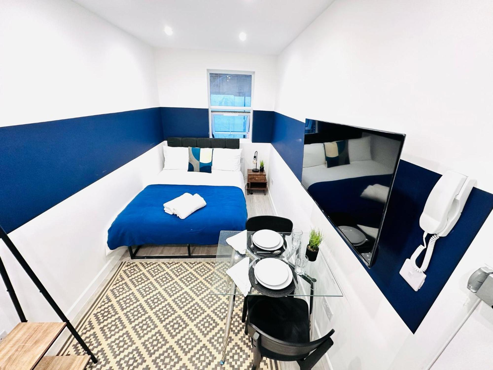 High Standard Central Studios Perfect For Tourists! Лондон Экстерьер фото