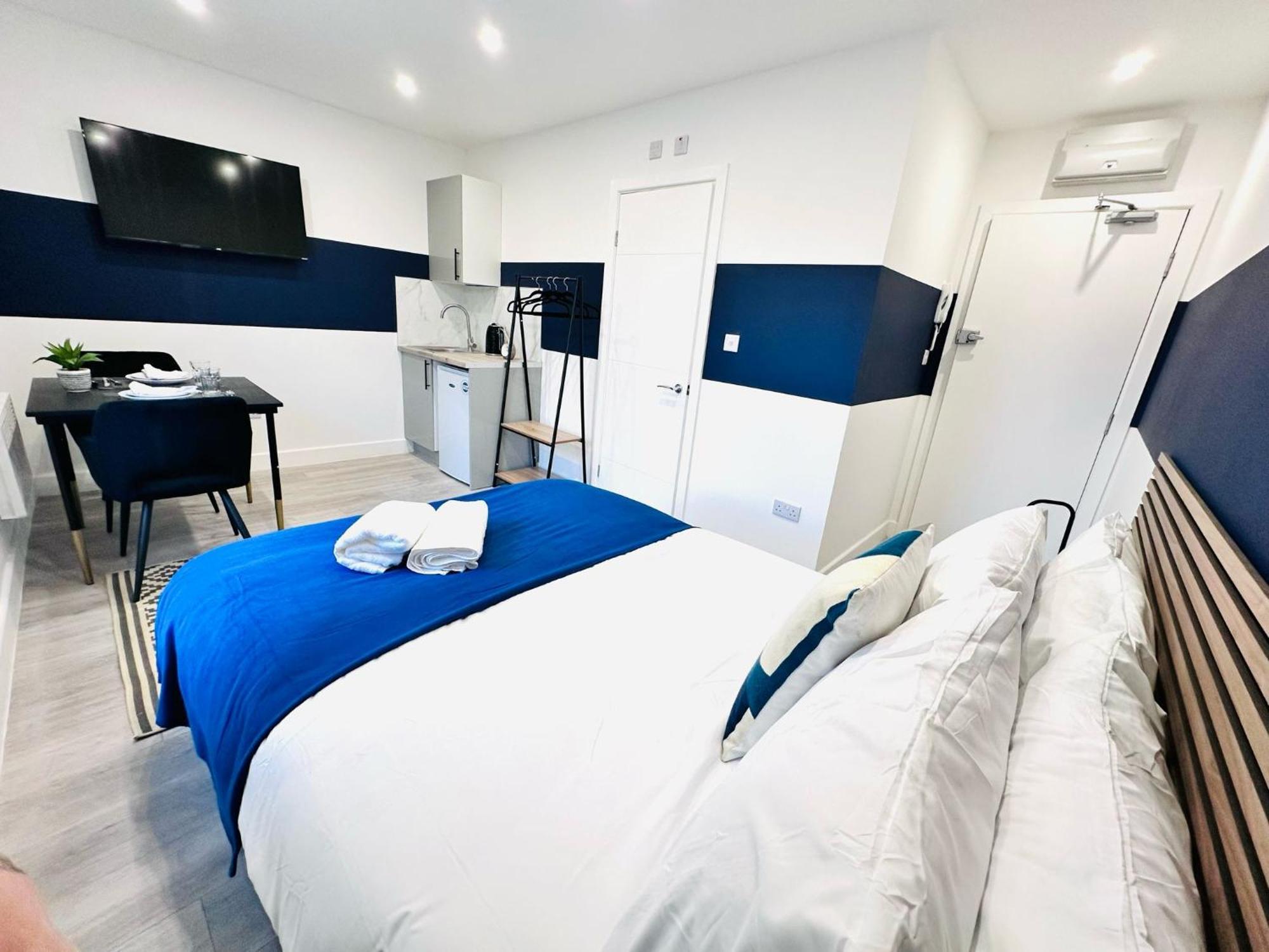 High Standard Central Studios Perfect For Tourists! Лондон Экстерьер фото