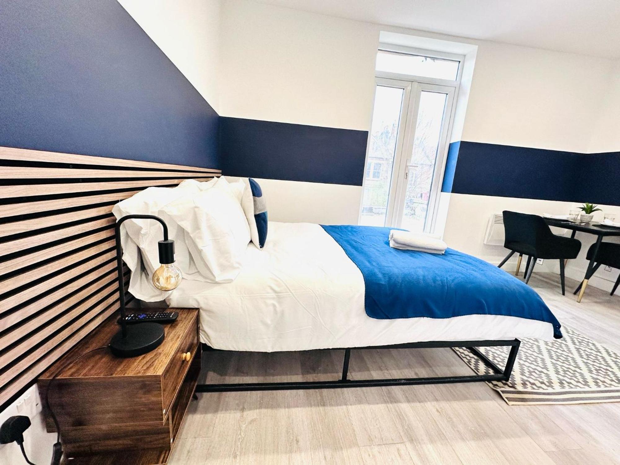 High Standard Central Studios Perfect For Tourists! Лондон Экстерьер фото
