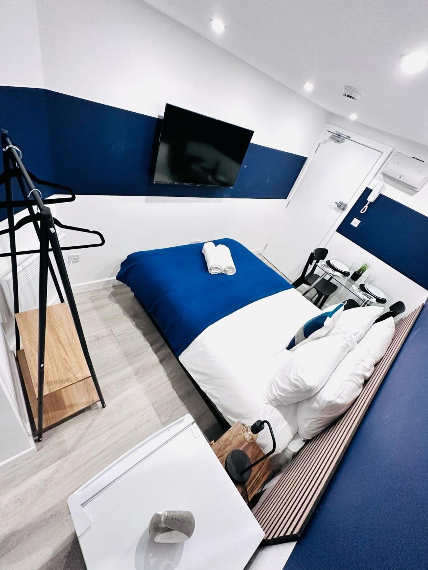High Standard Central Studios Perfect For Tourists! Лондон Экстерьер фото