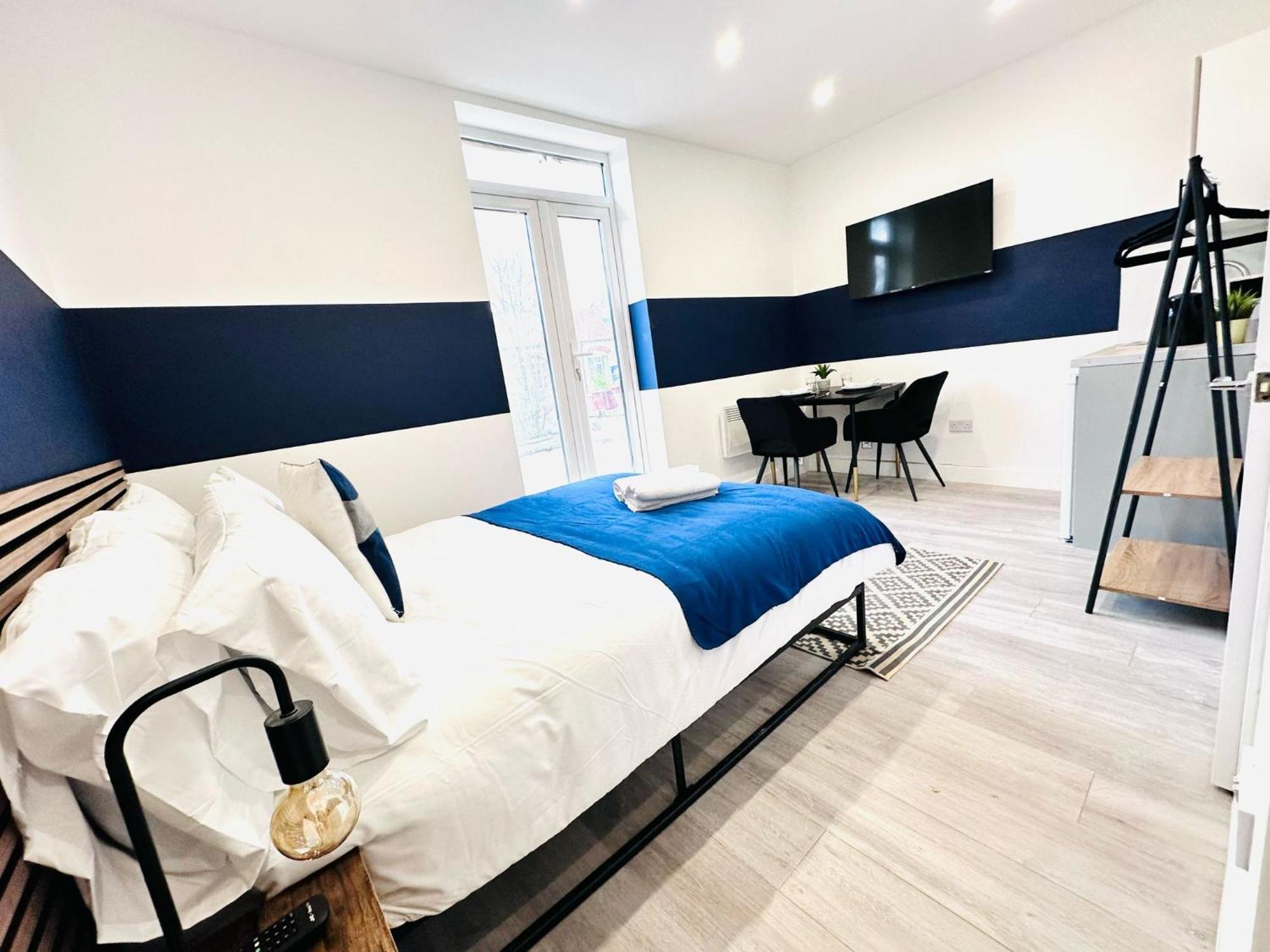 High Standard Central Studios Perfect For Tourists! Лондон Экстерьер фото