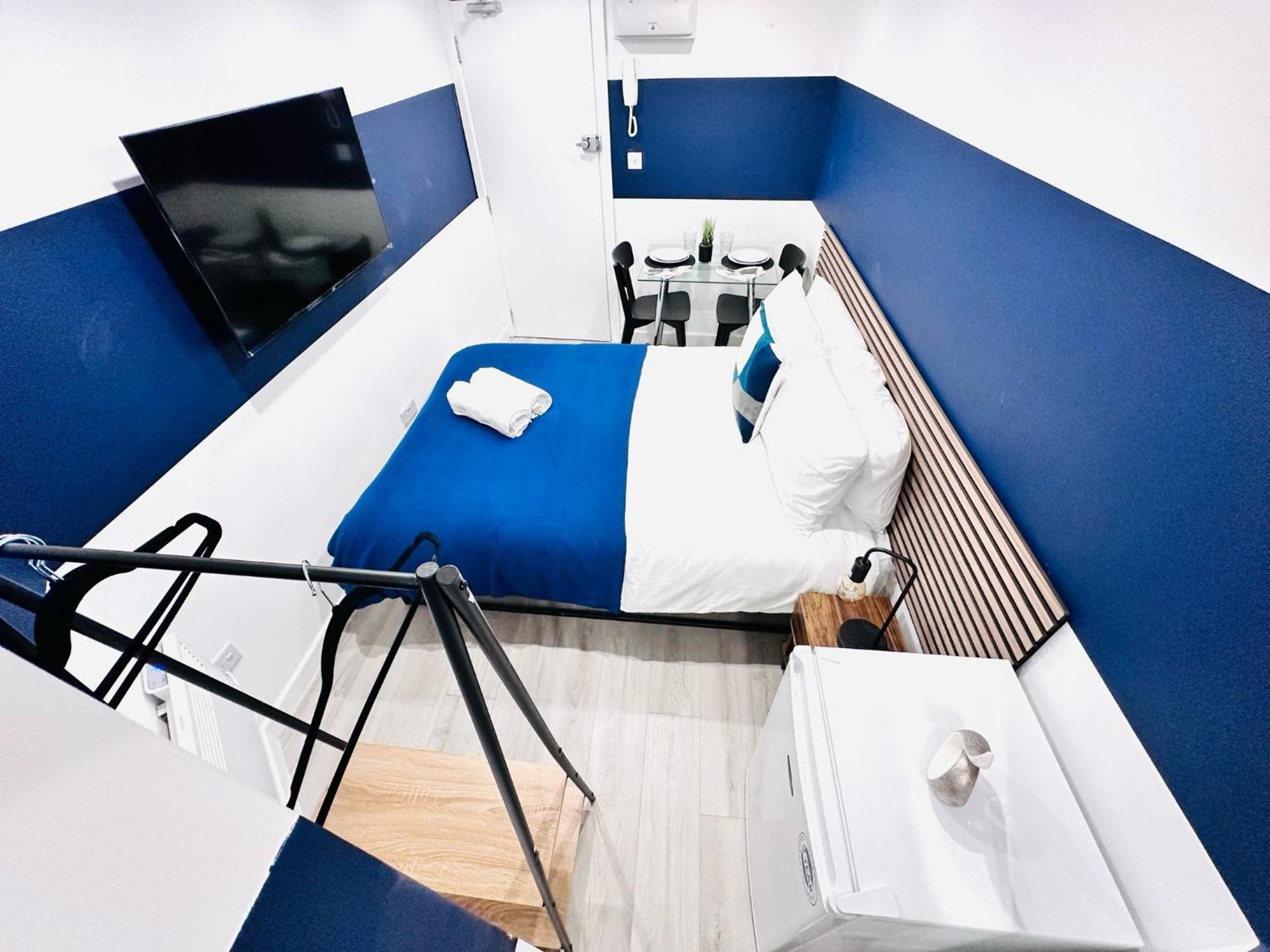 High Standard Central Studios Perfect For Tourists! Лондон Экстерьер фото