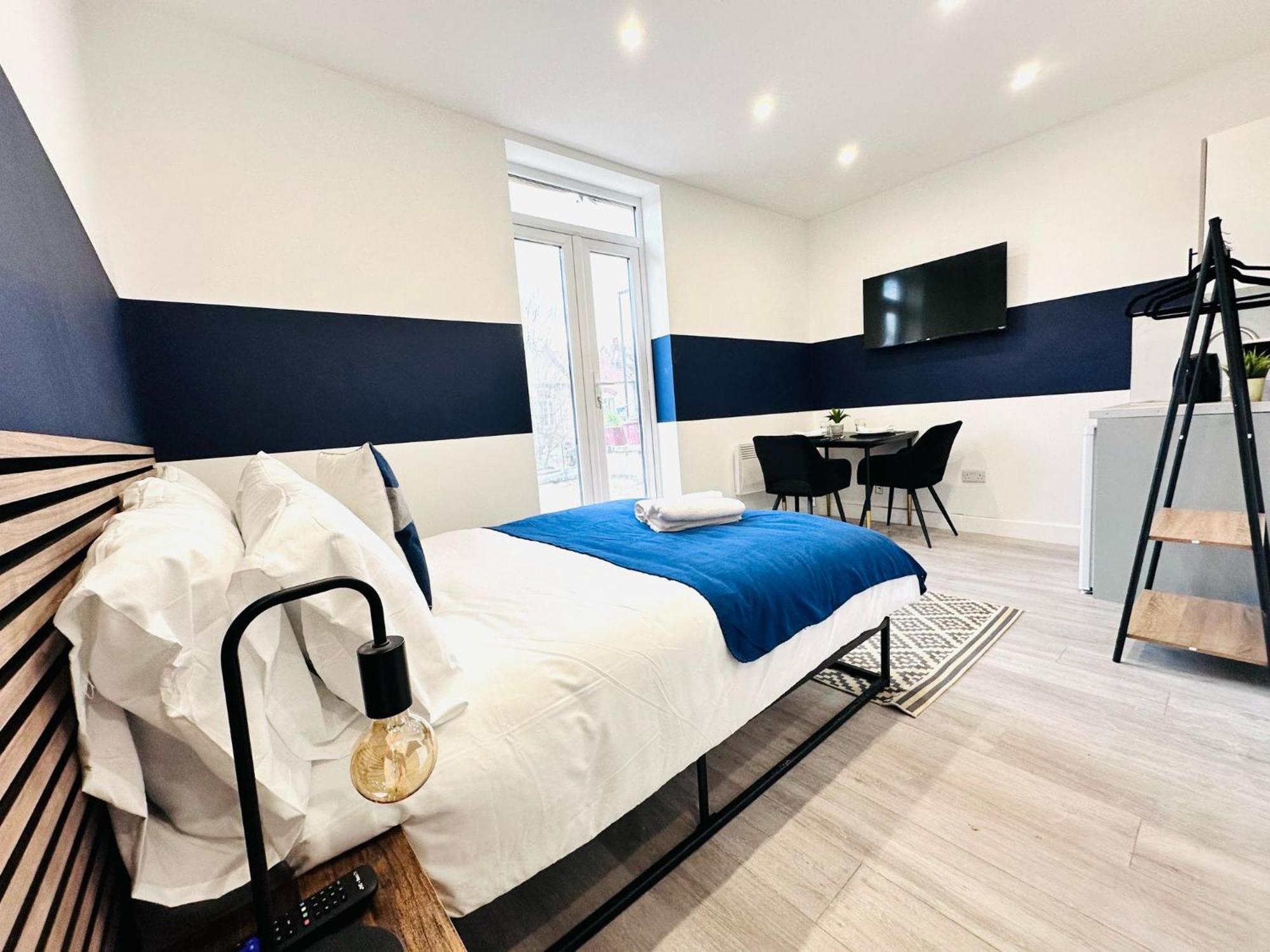 High Standard Central Studios Perfect For Tourists! Лондон Экстерьер фото