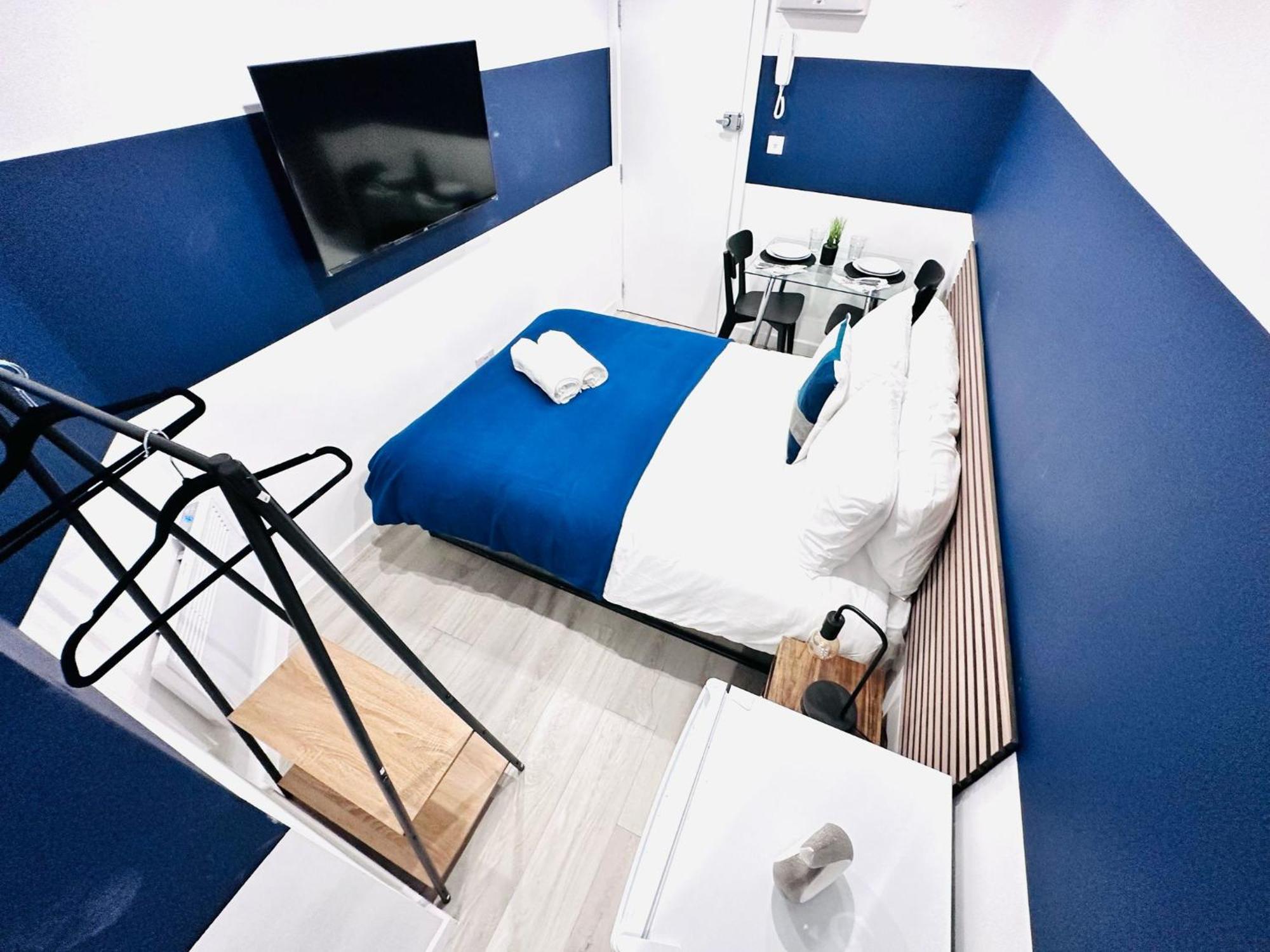 High Standard Central Studios Perfect For Tourists! Лондон Экстерьер фото